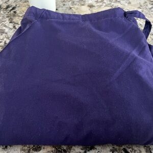 Preowned women’s medium M Purple scrub pants nurse medical